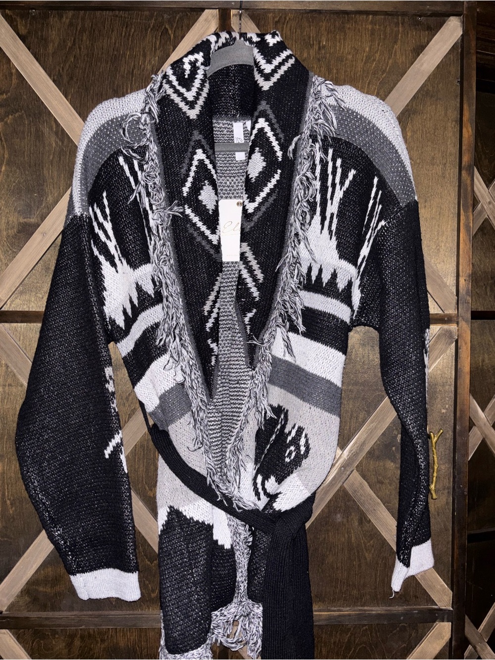 Elan Black & Gray Geometric Fringe Shawl Cardigan